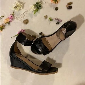 BLACK DESIGNER WEDGES